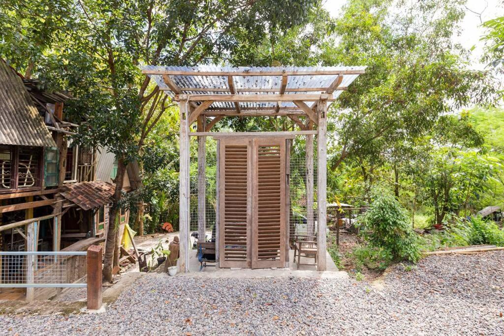 Omah Dhalang, Ethnic Java House With Nature View Hotel Jarakan Buitenkant foto